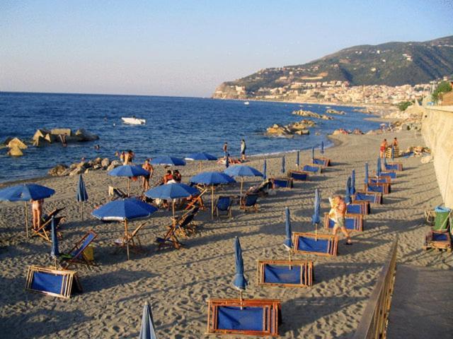Villaggio Hotel Club Calanovellamare 피라이노 외부 사진