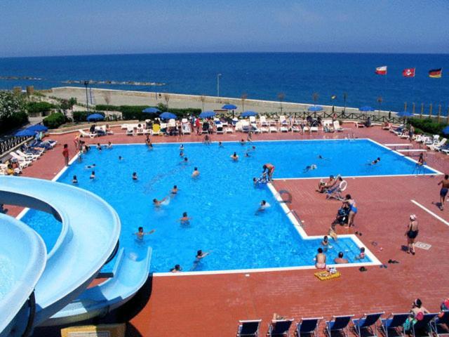 Villaggio Hotel Club Calanovellamare 피라이노 외부 사진